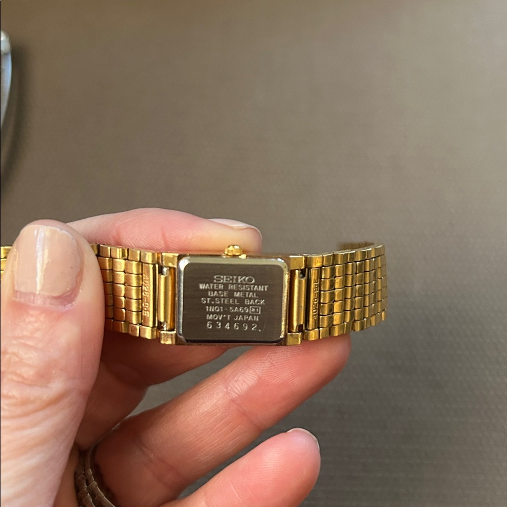 Skip watch - Picture 4 of 4